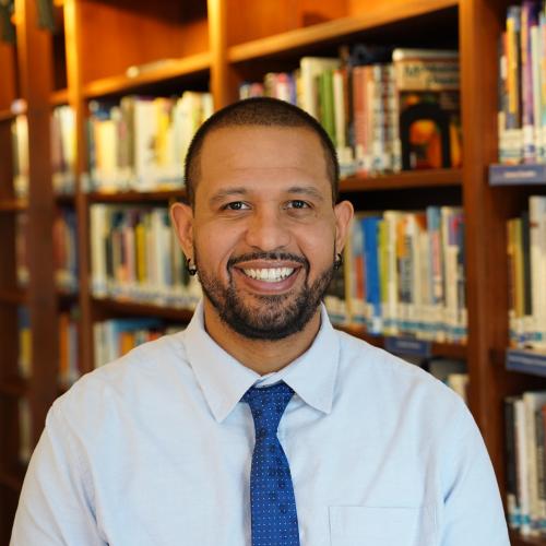 Gustavo Castro Headshot